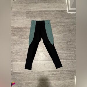 Kerrits Flow Rise horseback riding tights, size large